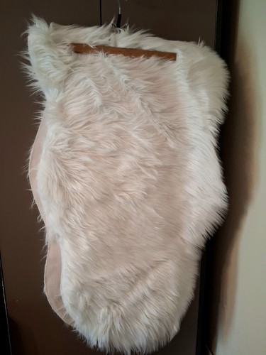 Tappeto bianco morbido
